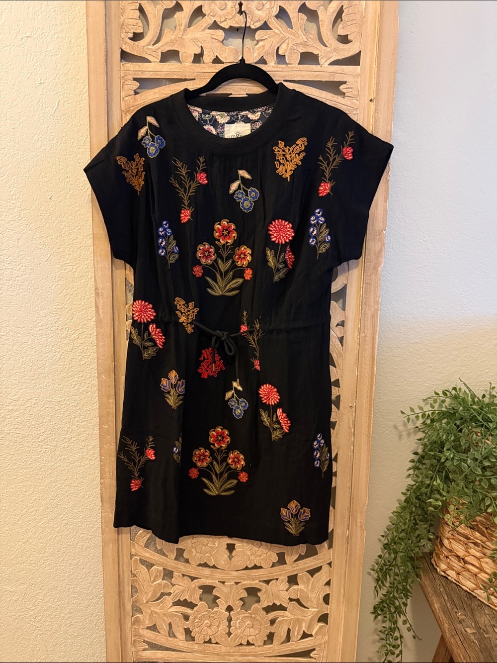 Umgee Black Floral Embroidered Crewneck mini dress adjustable waist